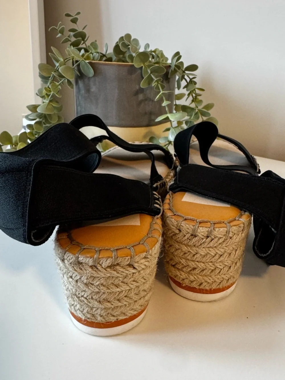 Dolce Vita platform espadrille sandals black elastic straps summer size 7.5